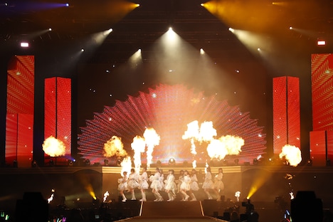 「≠ME 5th ANNIVERSARY PREMIUM CONCERT」の様子。(c)YOANI