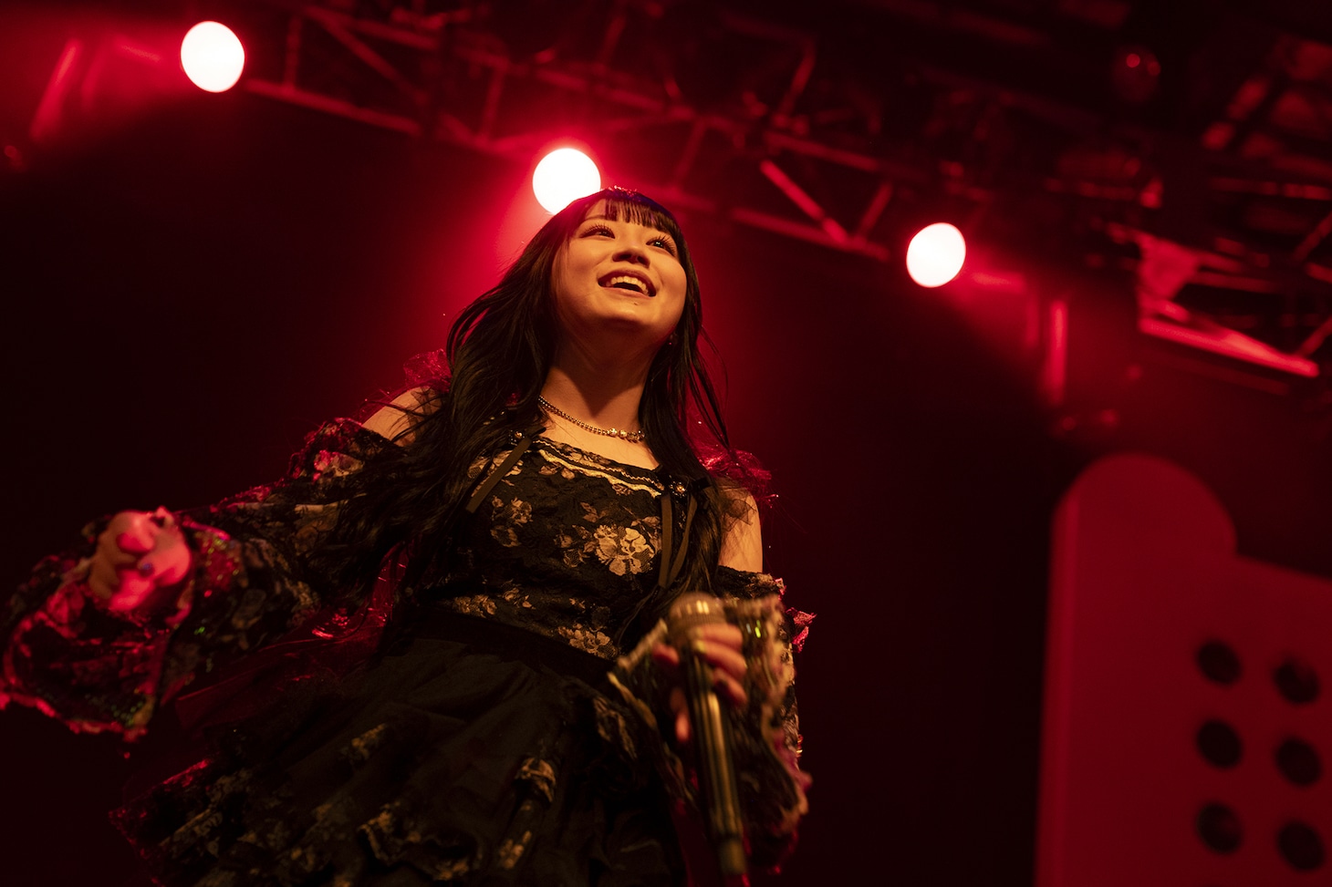 大白桃子（fishbowl）（Photo by MAYUMI）