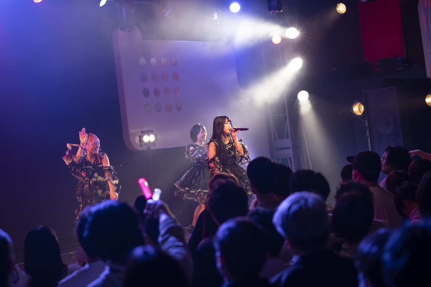 fishbowl（Photo by MAYUMI）