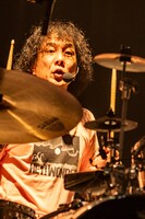 桐田勝治（Dr）（撮影：柴田恵理）