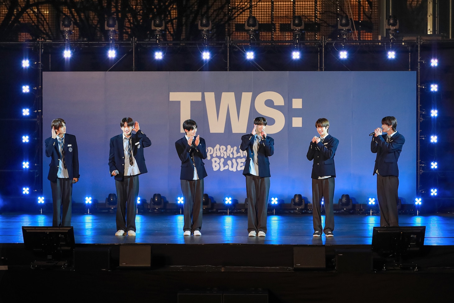 TWS (P)&(C) PLEDIS Entertainment　