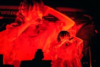 「Love Like Pop vol.24」横浜アリーナ公演の様子。（撮影：岡田貴之）