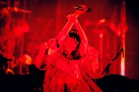 「Love Like Pop vol.24」横浜アリーナ公演の様子。（撮影：岡田貴之）