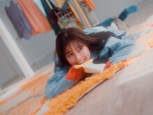 生田絵梨花「Laundry」ミュージックビデオより。