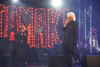 人気画像9位は「玉置浩二が大泉洋や森山直太朗とコラボ歌唱、サプライズゲストも登場する『玉置浩二ショー』」より、玉置浩二。（写真提供：NHK）