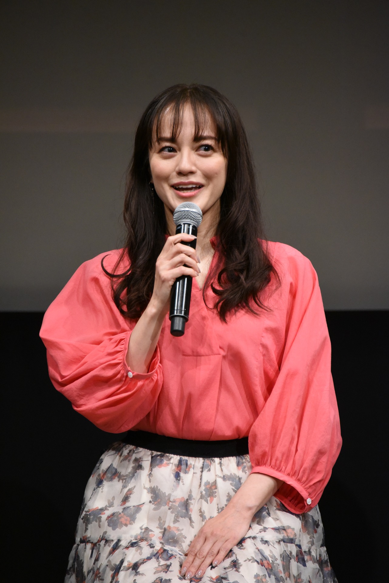 牧瀬里穂