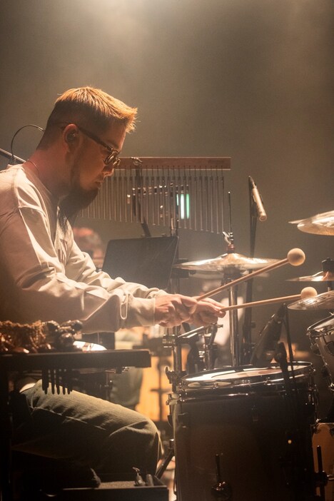 「WANIMA 1Time Acoustic Live」3月4日神奈川・Billboard Live YOKOHAMA［1st］公演よりFUJI（Dr, Cho）。（Photo by Jon…）