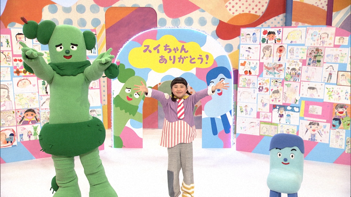 人気画像7位は「『みいつけた！』4代目スイちゃん卒業」より、左からサボさん、スイちゃん、コッシー。（写真提供：NHK）
