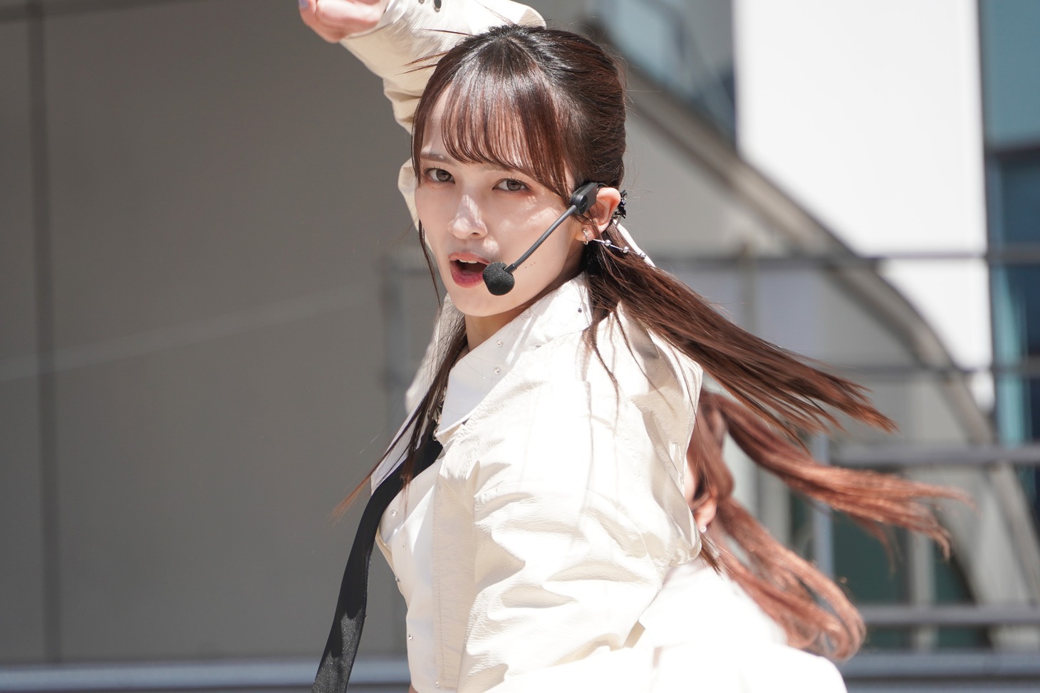 ALLY (c)OVERSE