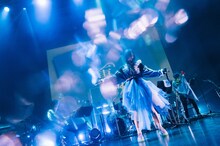 「三月のパンタシア LIVE 2024『ブルーアワーを飛び越えて』」の様子。（Photo by Kana Tarumi）