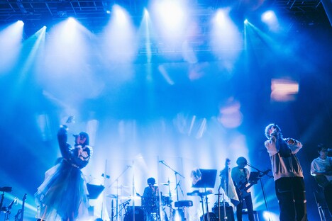 「三月のパンタシア LIVE 2024『ブルーアワーを飛び越えて』」の様子。（Photo by Kana Tarumi）