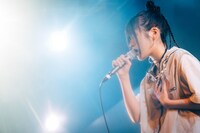 石野理子（Vo / Aooo）（Photo by Kana Tarumi）