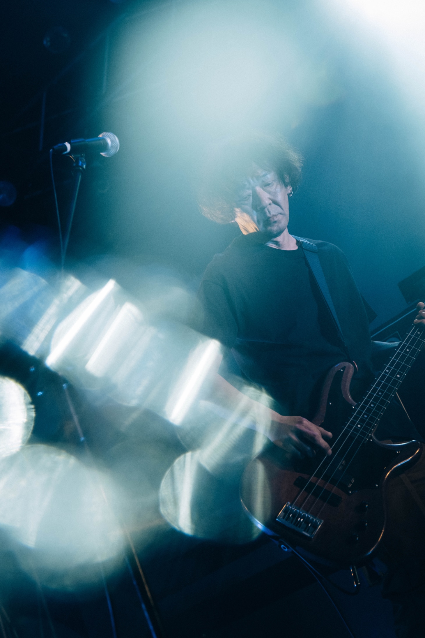 イワイエイキチ（B / Aooo）（Photo by Kana Tarumi）