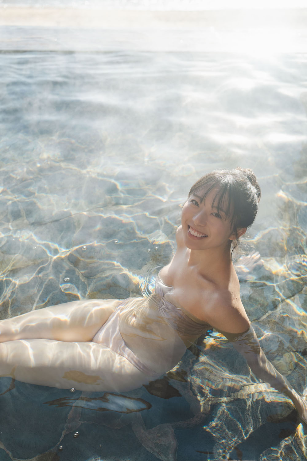 今村美月（STU48）1st写真集「月の位置」より。(c)東京ニュース通信社（Photo by HIROKAZU）