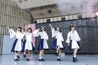 「Devil ANTHEM. 10th Anniversary Year SPRING→SUMMER TOUR 2024」初日公演の様子。（撮影：笹森健一）