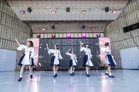 「Devil ANTHEM. 10th Anniversary Year SPRING→SUMMER TOUR 2024」初日公演の様子。（撮影：笹森健一）