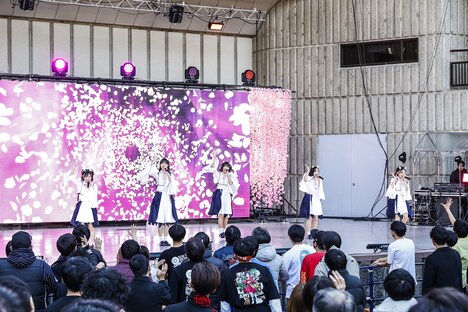 「Devil ANTHEM. 10th Anniversary Year SPRING→SUMMER TOUR 2024」初日公演の様子。（撮影：笹森健一）