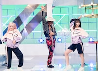 「=LOVExLOVE」より、ケント・モリとのコラボパフォーマンスの様子。(c)日本テレビ