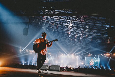 「DREAMS TOUR 2023-2024 FINAL『MAKE MY DREAM』」の様子。（撮影：西槇太一）