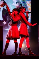 吉村萌南（左）と永松波留（右）。