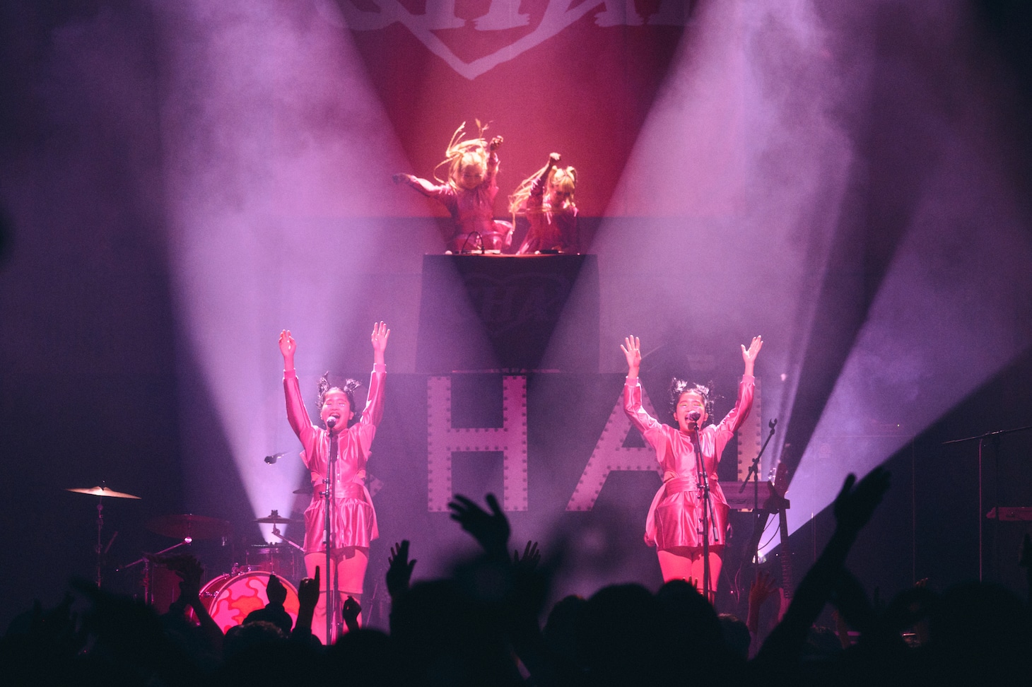 「CHAI JAPAN TOUR 2024『We The CHAI Tour!』」東京・EX THEATER ROPPONGI公演の様子。（Photo by Yoshio Nakaiso）
