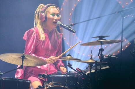 ユナ（Dr, Cho）（Photo by Yoshio Nakaiso）