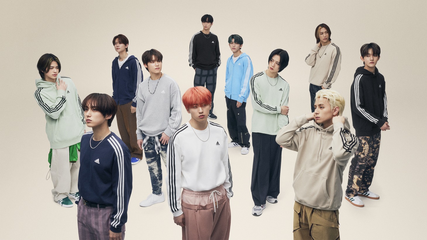 INIのadidas Sportswearキャンペーンビジュアル。