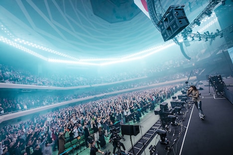 「iri LIVE at 武道館」の様子。（撮影：田中聖太郎）
