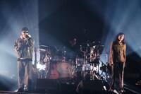 「Telephone feat. 5lack」パフォーマンスの様子。（撮影：田中聖太郎）