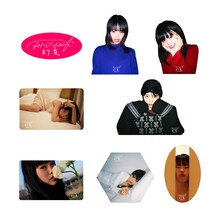 アイナ・ジ・エンド「幻友」展覧会記念商品のステッカー。