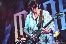 鈴木重伸（G / THE ORAL CIGARETTES）（Photo by Ryotaro Kawashima）