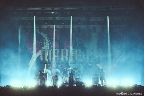 THE ORAL CIGARETTESのライブの様子。（Photo by Ryotaro Kawashima）