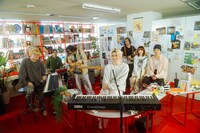 「tiny desk concerts JAPAN」より。（写真提供：NHK）