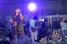 家入レオ「家入レオ YAON ～SPRING TREE～」の様子。（撮影：サイトウダイシ）