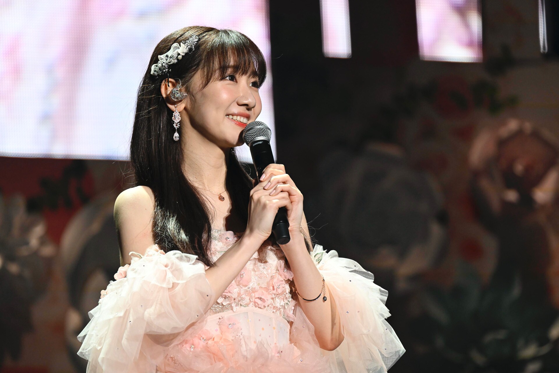 AKB48は人生そのもの！柏木由紀がファン、メンバー、OGの愛に見送られ