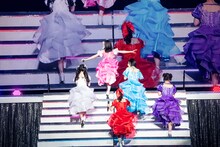 階段を駆け上がる#ババババンビ。