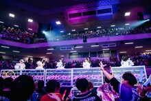 トロッコでアリーナを回る#ババババンビ。