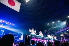 トロッコでアリーナを回る#ババババンビ。