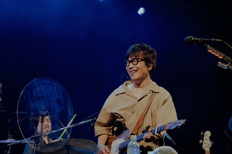 岸田繁（Vo, G）（撮影：三田村亮）