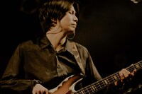 佐藤征史（B）（撮影：三田村亮）