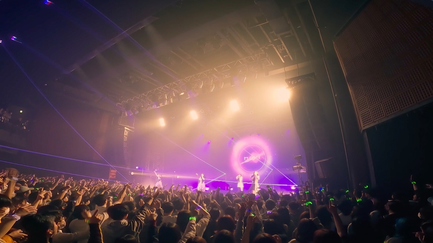 「ExWHYZ presents 'SeihoWHYZ'」ライブ映像より。