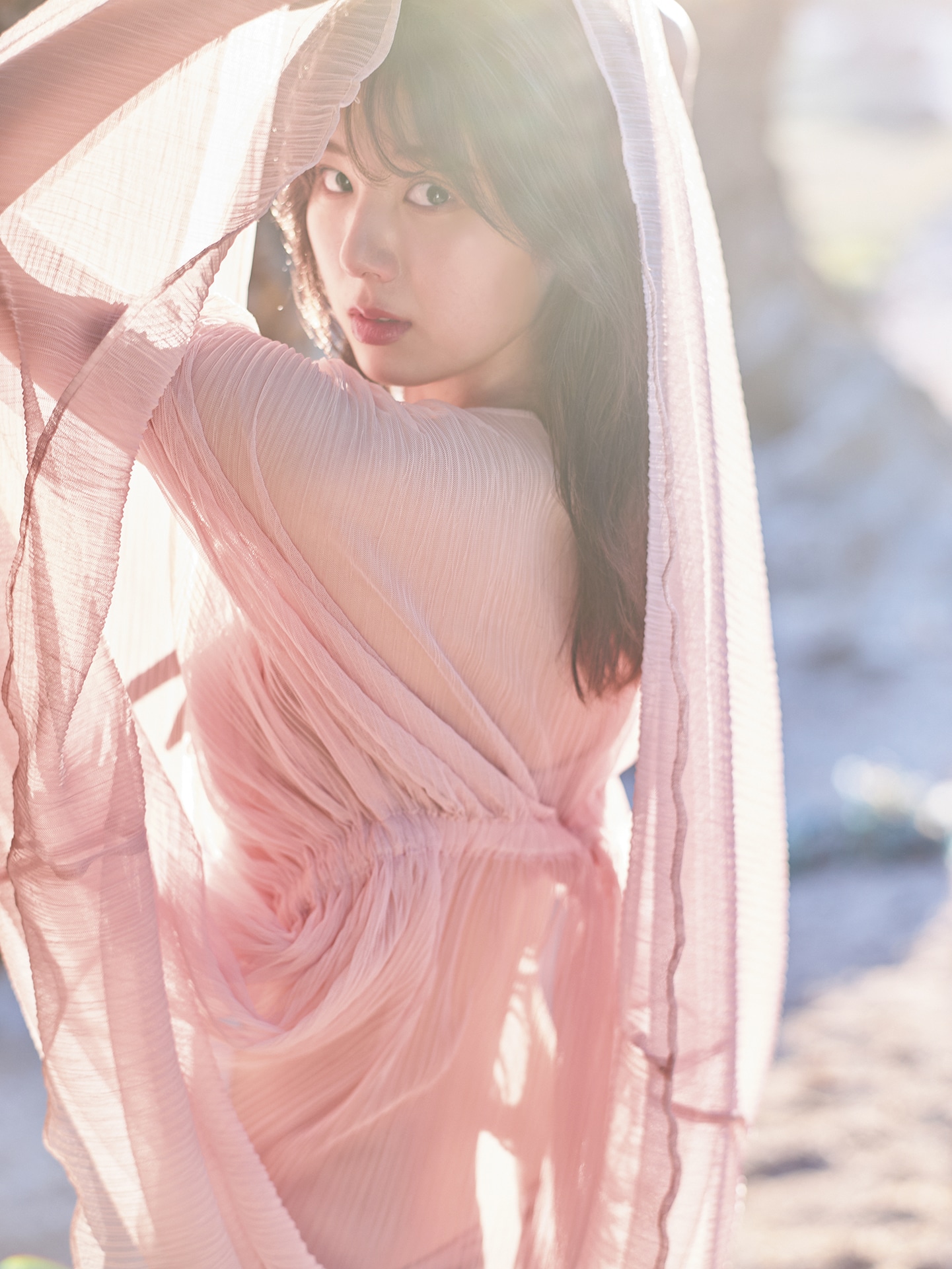 菅原茉椰（SKE48）1st写真集「シャッターチャンス」HMV限定版裏表紙。（撮影：藤原宏）