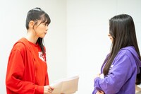 左から坂井仁香、杏ジュリア。