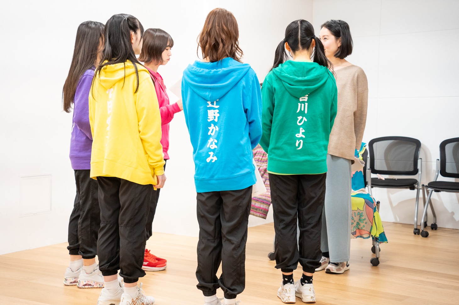 稽古中の超ときめき♡宣伝部。