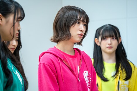 小泉遥香（中央）