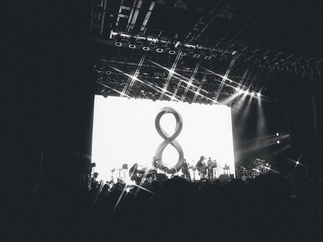 「ROTH BART BARON『8』TOUR 2023-2024」ファイナル公演の様子。（Photo by Daiki Miura）