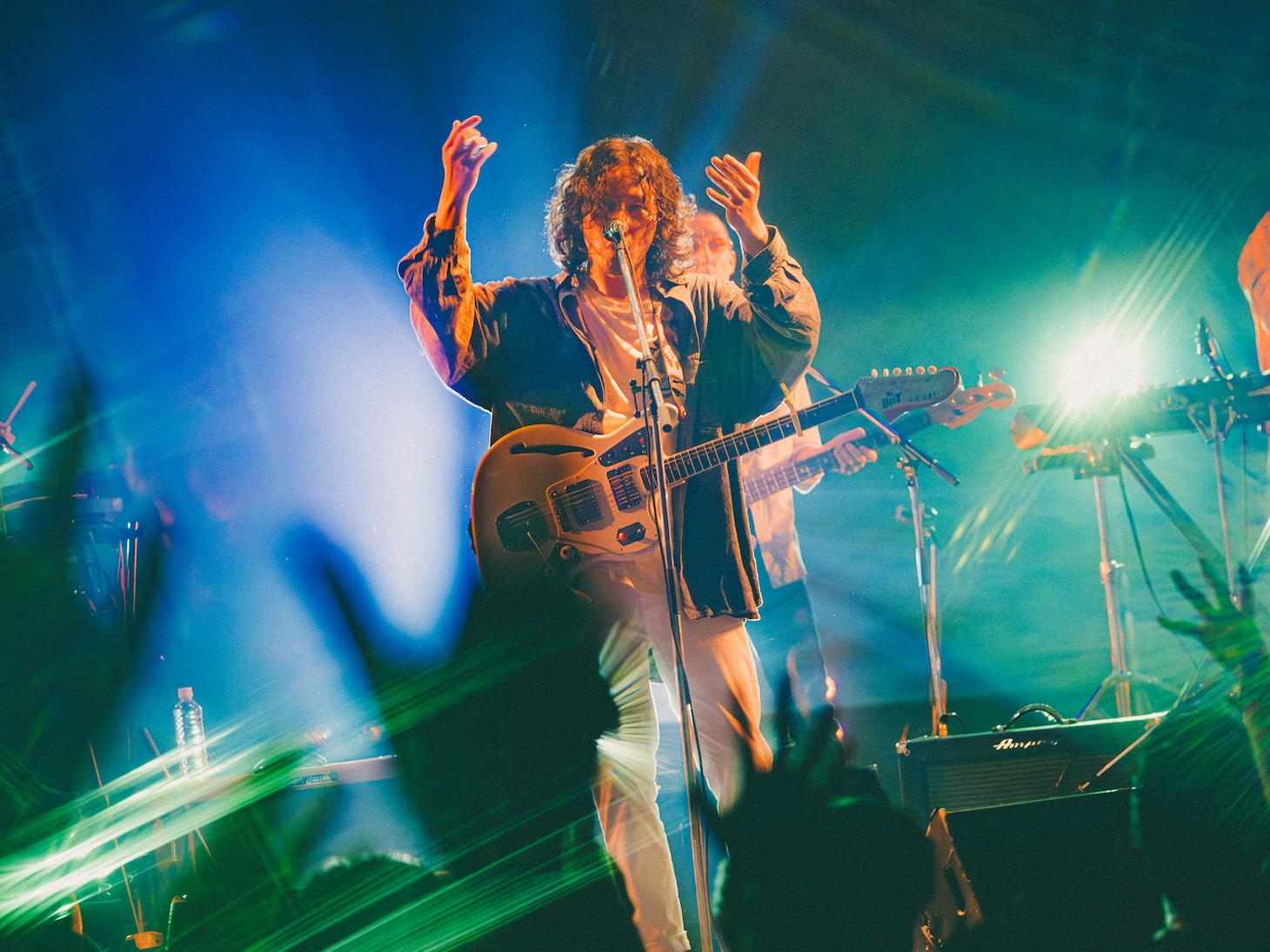「ROTH BART BARON『8』TOUR 2023-2024」ファイナル公演の様子。（Photo by Daiki Miura）