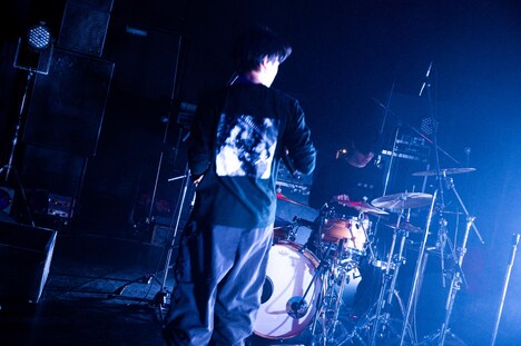 左から杉田春音(Vo)、保田優真(Dr)。(Photo by Taito Kudoh)