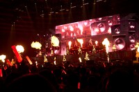 DAY2で「winning the soul」を披露するウマ娘たち。(c)Cygames, Inc.