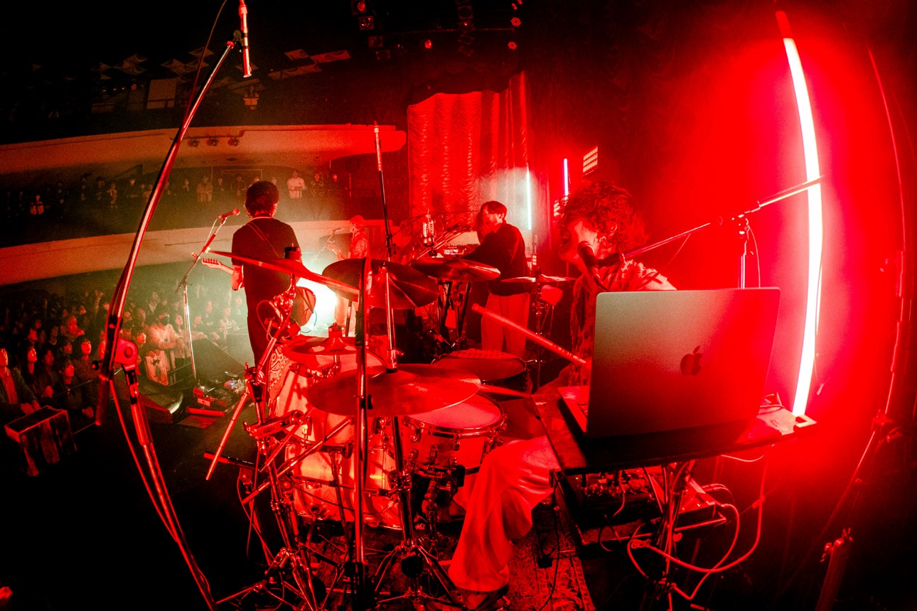 Cody・Lee(李)のライブの様子。（Photo by Yu Hashimoto）